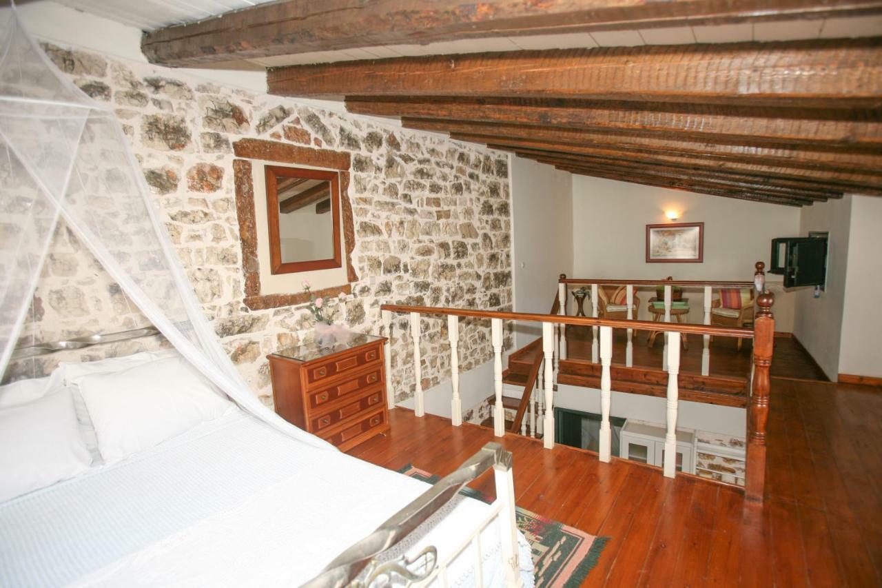 Christina'S Stone Cottage Kassiopi Exteriör bild